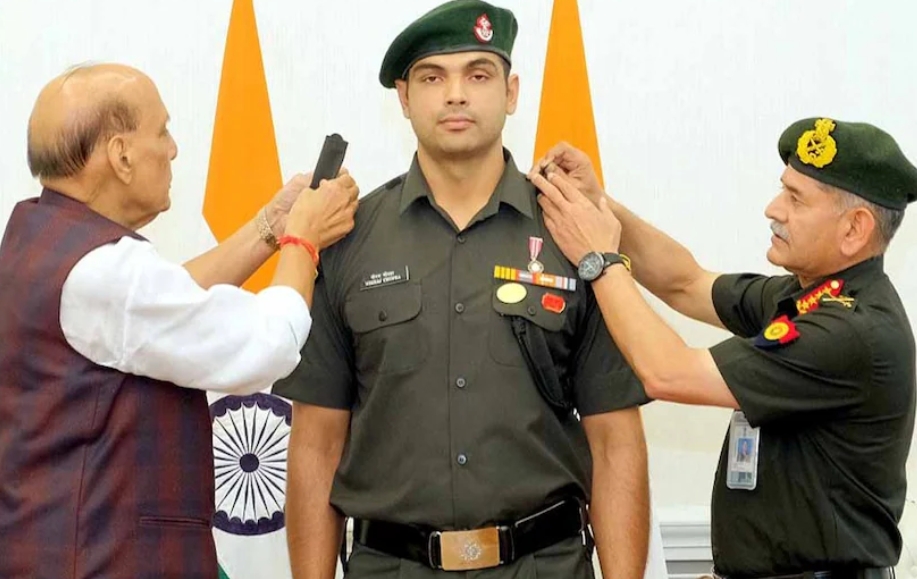 नीरज चोपड़ा बने….. लेफ्टिनेंट कर्नल।