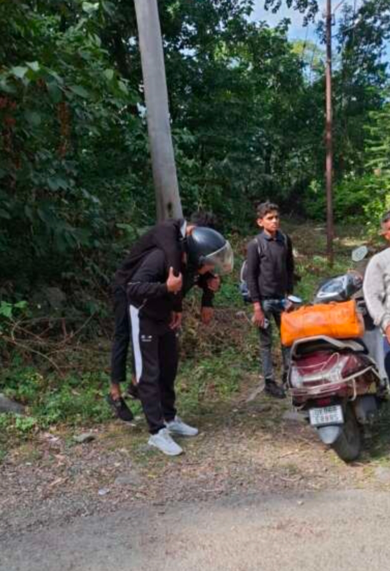 हल्द्वानीः 2 सगे भाइयों ने खाया ज़हर, 1 की मौत दूसरे की हालत नाज़ुक।