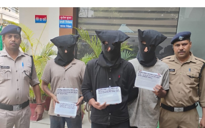 नैनीताल:  कुछ समय पूर्व तमंचे के बल पर लुट करने वालों को पुलिस ने धर दबोचा,,,,,,!